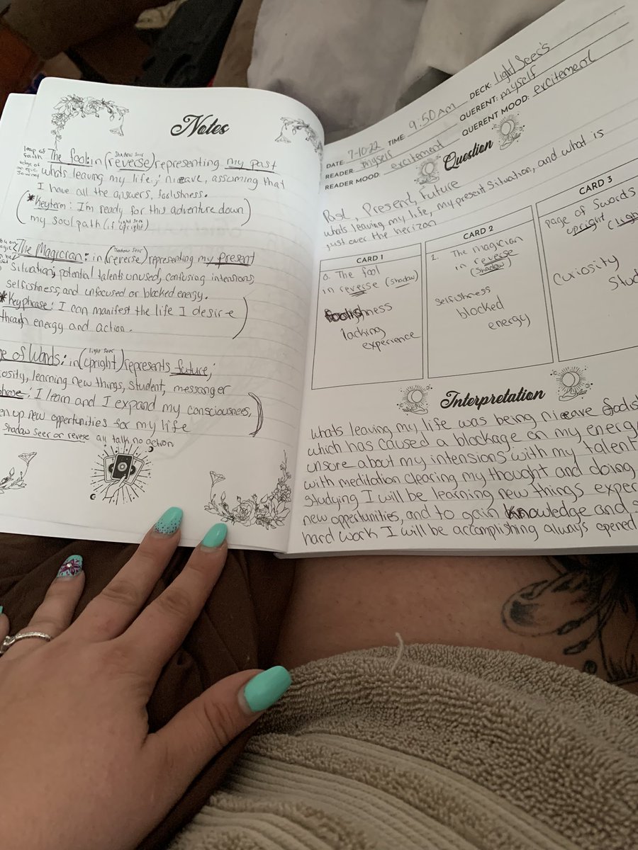 lunalily88's tweet photo. Did my first entry in my tarot journal I been doing tarot for a little while but I feel as if I’m getting better at it and this is gonna help so much more my future was the page of swords curiosity and learning mew ideas https://t.co/vgOjX3CZm6
