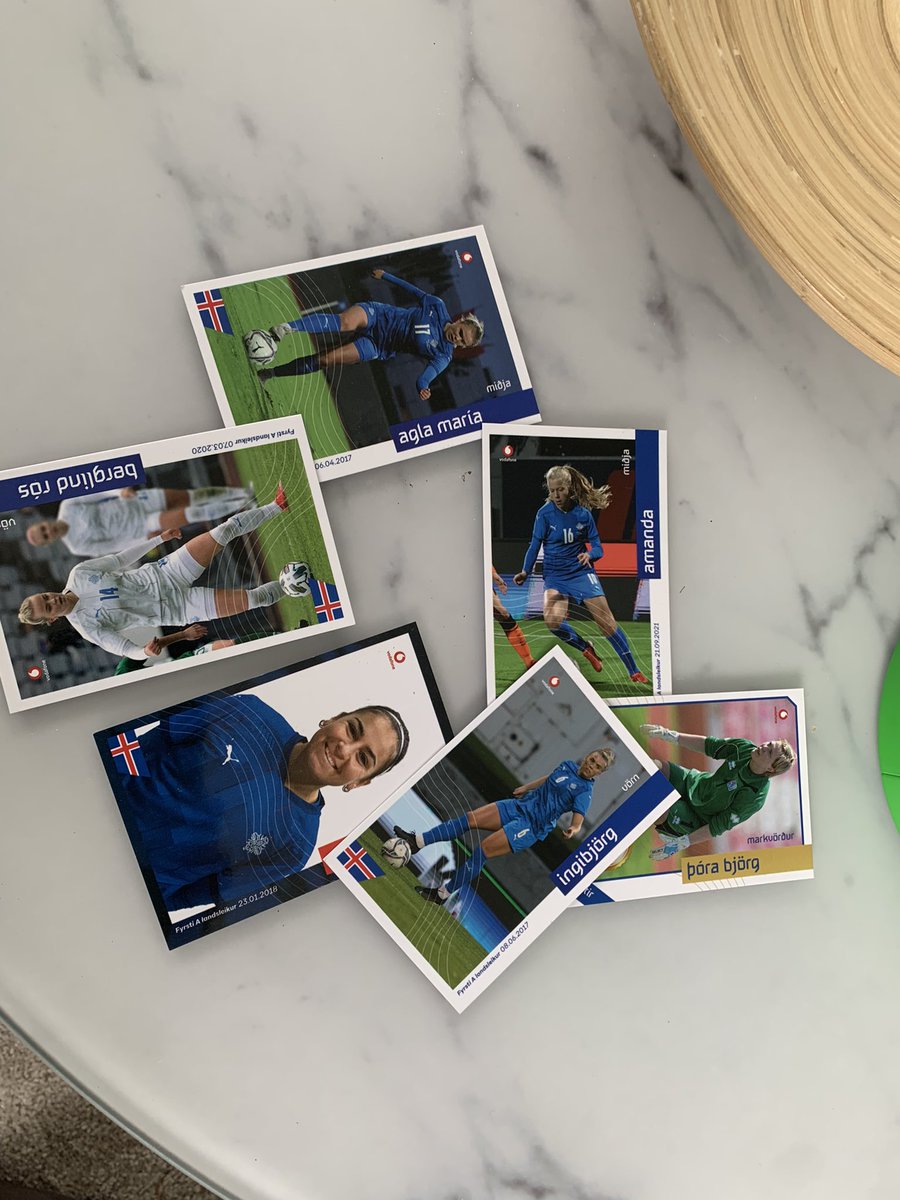 Hvar verslar maður þessar myndir ? #fotboltinet  #em #KSI <a href="/footballiceland/">Knattspyrnusambandið</a>