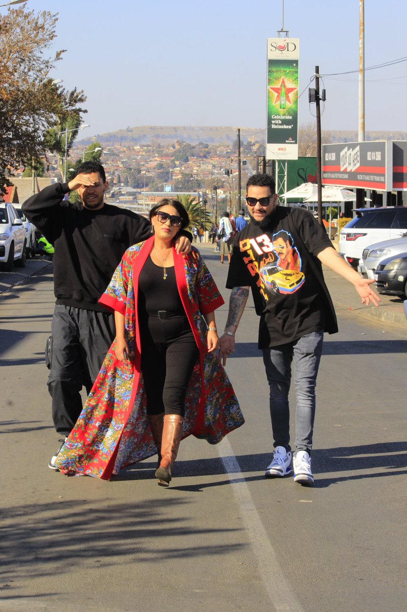 akaworldwide's tweet photo. Vilakazi Street with the family for the win 🏆… Happy Birthday Mom. 💜 https://t.co/ZATKPQUZ9A