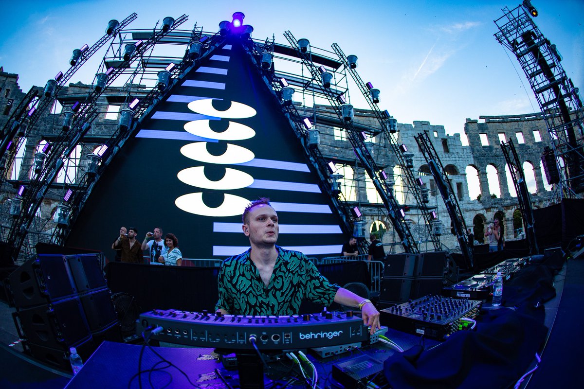 Good memories at <a href="/PulaMusicWeek/">Pula Music Week</a> !♥️🔥
Thank you!
__
#fckngserious #live #pulamusicweek