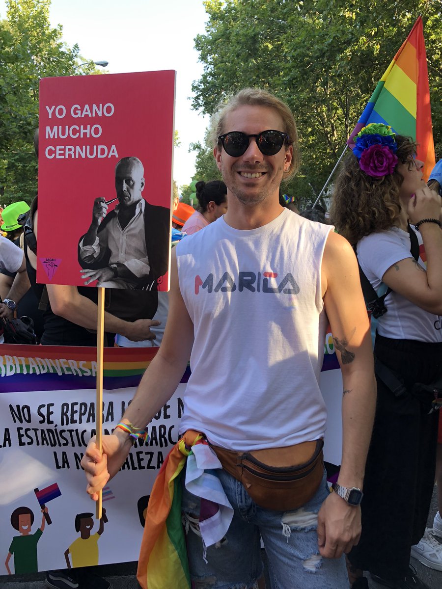 Pues eso, que ayer nos manifestamos y gritamos fuerte con <a href="/LA_Lacah/">LA LACAH</a> ¡Sin cultura no hay Orgullo!, y ¡Si no lee libros no te lo folles!

Hasta el año que viene 😌✊🏻🏳️‍🌈