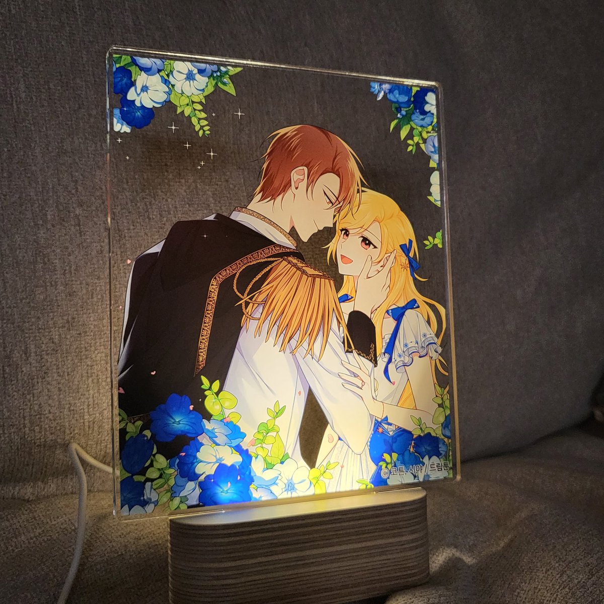 RT=❤️
<나는 이 집 아이> 완결 기념으로 알티해주신 한분께는 허니콤보, RT+팔로우 해주신 한분께는 이집아이 스탠드(혹은 허니콤보)를 드립니다!!