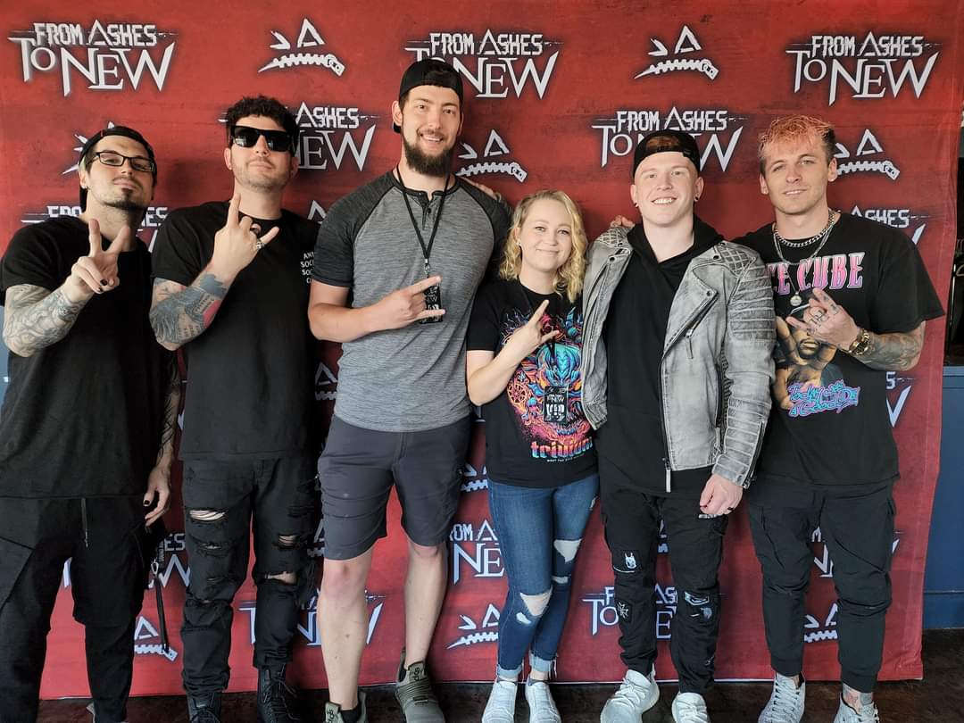 Mads__97's tweet photo. @FromAshestoNew helluva show last night, my dudes🤘 https://t.co/4VeFYOnpi0