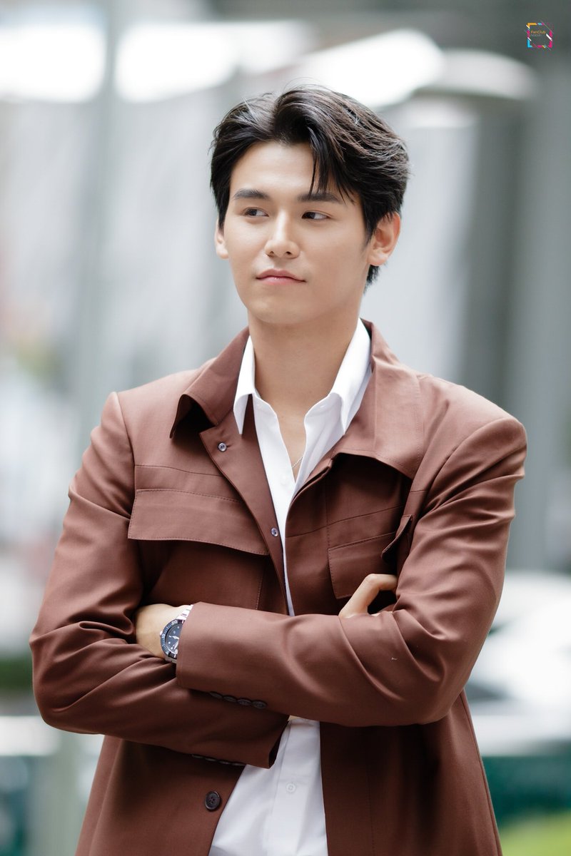hourly_ja's tweet photo. before: after:
#PraewGoodVibeGoodBite #PraewXJaFirst
#JaPhachara #TeddyJa #จาพชร
cr. owner in pic https://t.co/IPToDGMJ23