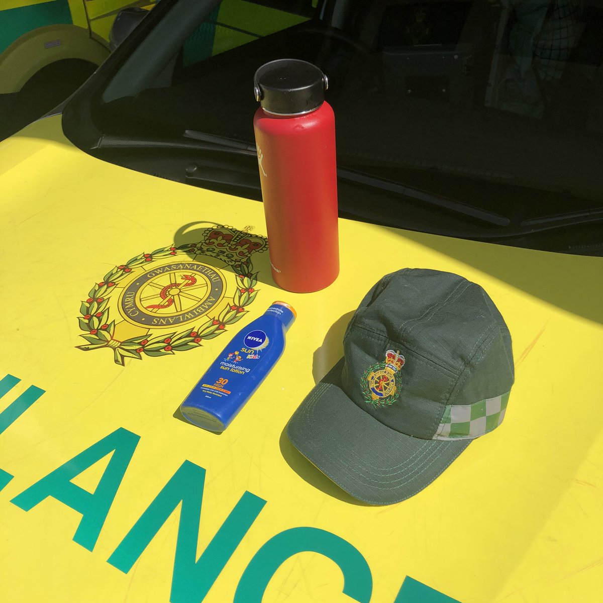 owenmorgs's tweet image. Stay cool out there folks. Keep the sun off your head, slap on the SPF and stay hydrated. #TeamWAST #Ambiwlans #SlipSlopSlap