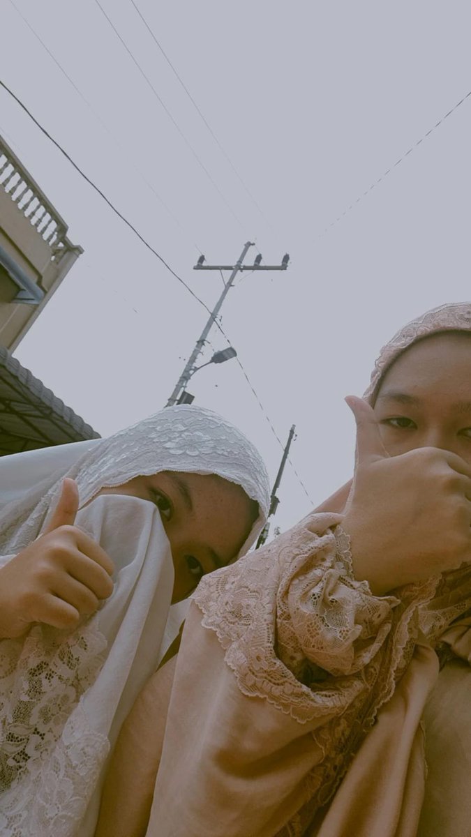 netnetnot's tweet photo. Si awali dnegan solat idul adha dulu di mesjid. Demi afafun seya Tidka tenang disini soapnya ntu pawnag dudul bamcot beut 😭😌 https://t.co/lPIxDNDbEl