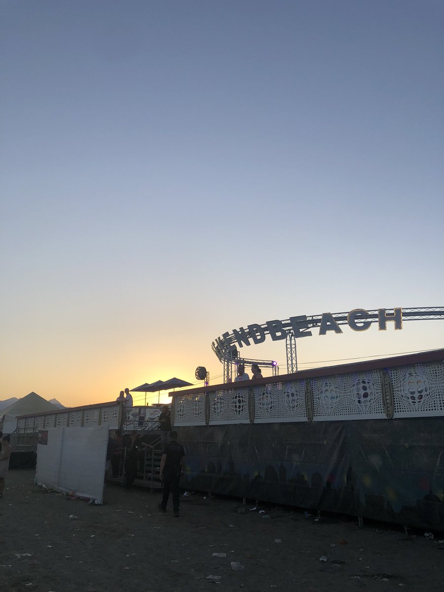carmenntg_'s tweet photo. Otro año más. Y qué guay ha sido 🤟🏻 #Weekendbeach2022 https://t.co/kb6F9Z3ea0