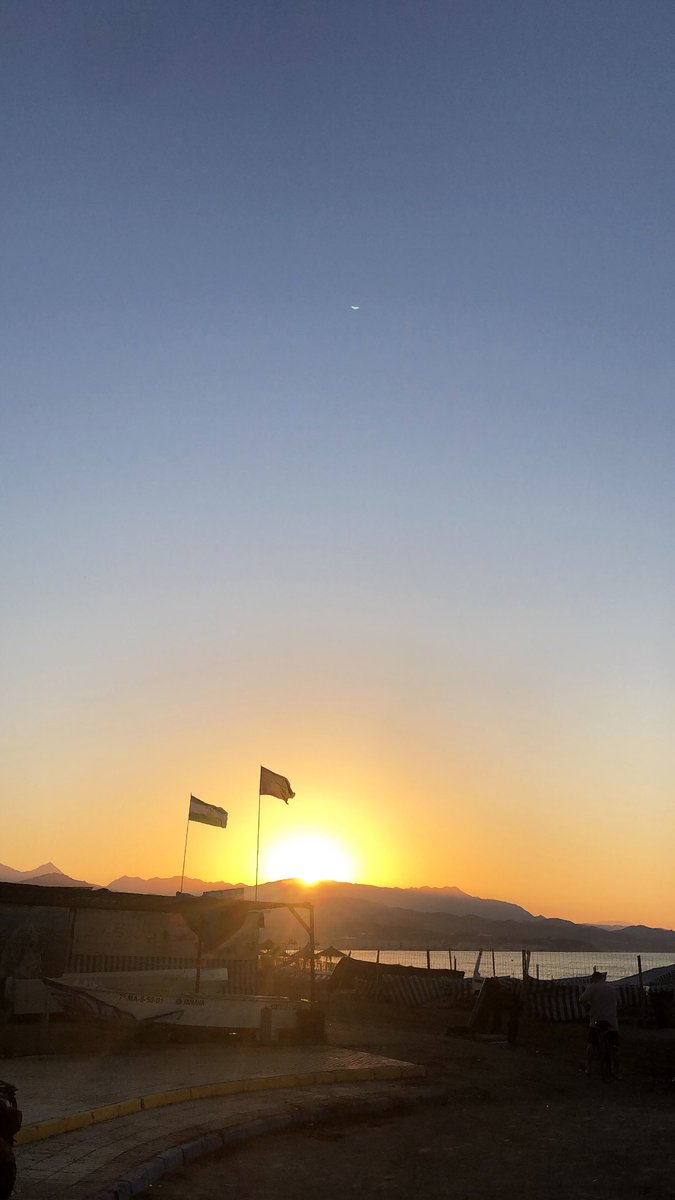 carmenntg_'s tweet photo. Otro año más. Y qué guay ha sido 🤟🏻 #Weekendbeach2022 https://t.co/kb6F9Z3ea0