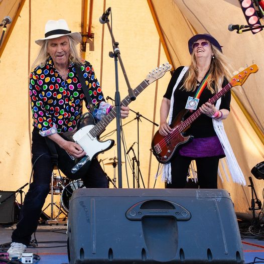 After 12 weeks on the Countdown, Eddy Grant is at No.36 on this week's Heritage Chart with 'Let's get Started' and Bruce Hornsby is at 35 with 'Tag' as Kimberley Rew &amp; lee Cave-Berry are at No.34 with 'It Makes Me Happy.' <a href="/RewKimberley/">Kimberley Rew</a> <a href="/leecaveberry/">Lee Cave-Berry</a> <a href="/DownforceRadio/">Downforce Radio 🧡</a>