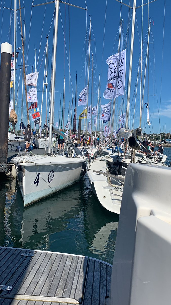 AoifeMFoley's tweet photo. Let the fun and competition begin @royalcork #VolvoWeek Glorious weather. 👍🥰🥂🍺👇😎 ☀️ ⛵️ https://t.co/9OHexoCKIg