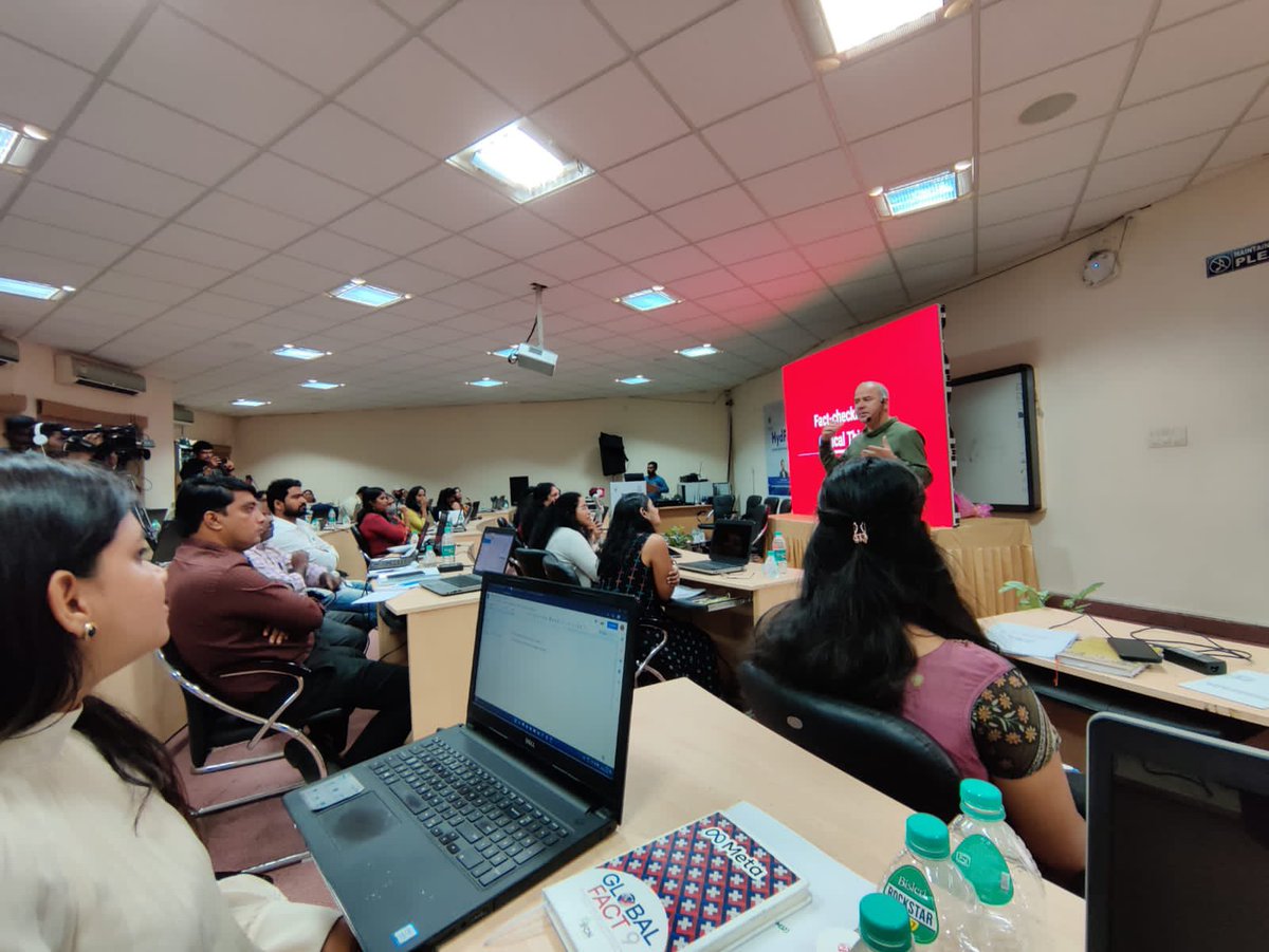 Loudbrowngirll's tweet photo. What a lovely session with @SyedNazakat Sir. It was a pleasure learning from one of the finest in the country. Thank you for all the fun-filled activities that humbled us 😂 #USHYDOUfactcheck22 
#Hydfactcheck22 @sudhakarudumula @CoreenaSuares2 @hydjourno @satyapriyabn https://t.co/YtdC6bHsOG