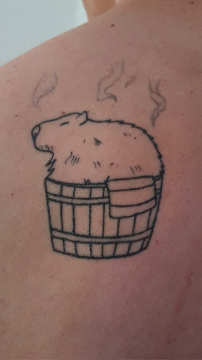 「Bringing put the capybara tattoo for cap」|Martin 'HotPaper' Rosnerのイラスト