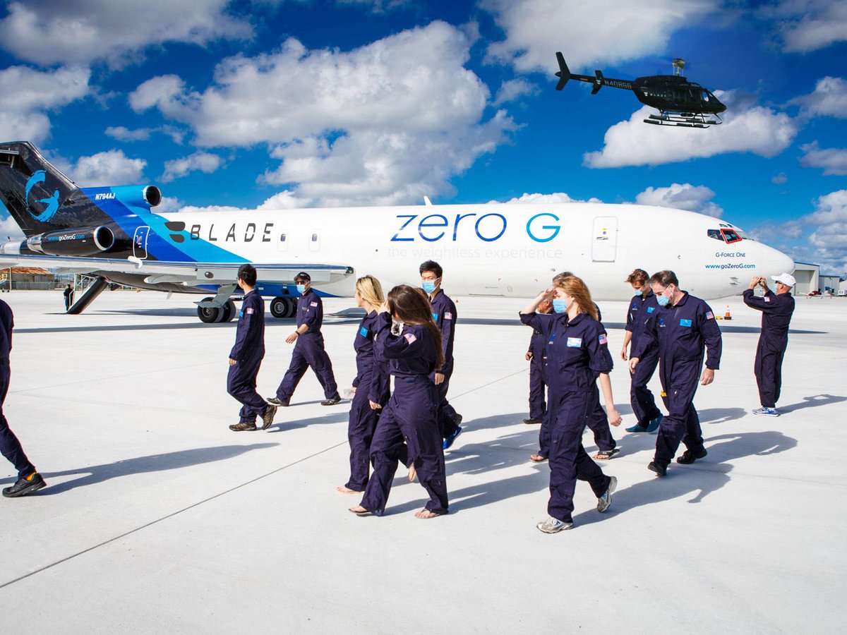 DrLoging's tweet image. Futurist &amp;amp; Entrepreneur, @PeterDiamandis, is giving away 2 seats on a Zero-G (weightless) flight through a raffle. 
If you subscribe to his newsletter called MINDset Mondays (it’s free) using this referral link, you can get an entry! Here’s the Link:  mindsetmondays.beehiiv.com/subscribe?ref=…