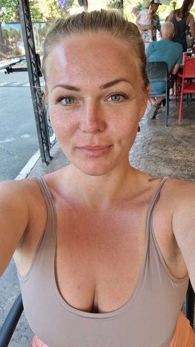 Lige spist en hurtig middag med @TheVagician2 👌 Tid til dessert i hans lejlighed 👅😉 Vil du se med? S&aring;<a class="tags" href="/tag/thevagician2">@thevagician2</a><a href="/tag/brandvarmpov"class="tags"><span>#brandvarmpov</span></a>