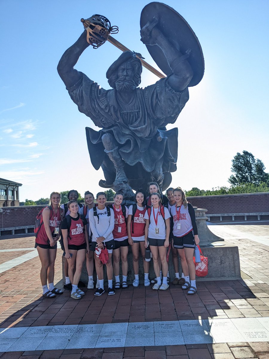 LadyRidersHoops's tweet photo. 4-1 weekend in PA to wrap up the summer team season! #PHPSPT #GDTBARR https://t.co/K3Tkk4pVnD