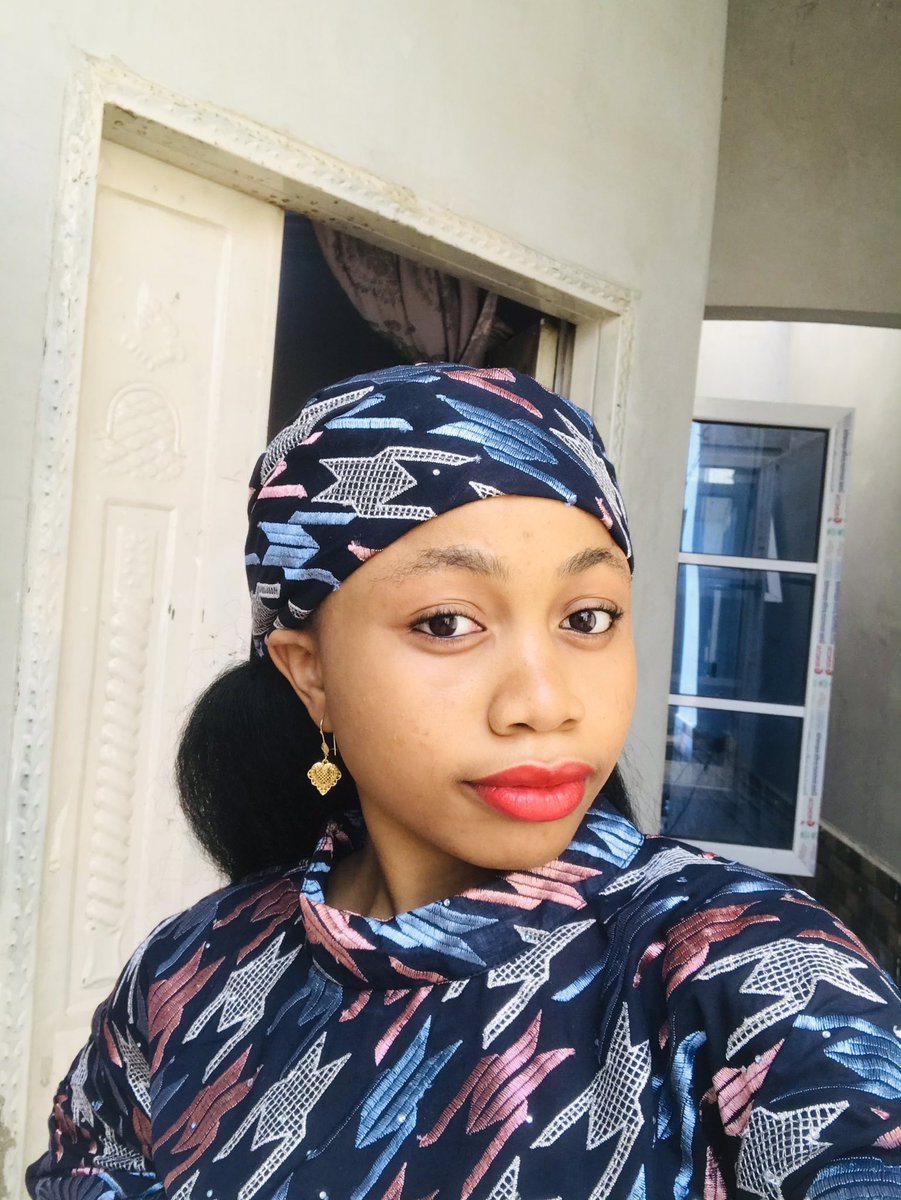 FavouriteLily's tweet photo. Eid Day 2💕💕💫 https://t.co/HIBznjmb7e