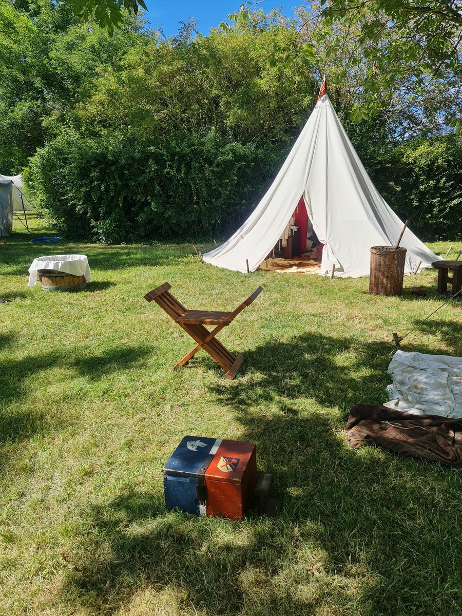 CSketchbooking's tweet photo. Tewkesbury Medieval festival. https://t.co/fCc0rCFXa7