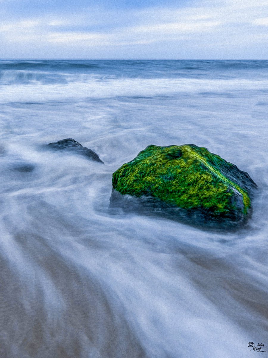 EchoesofEarth's tweet photo. Calming waves at the oceans edge #oceancitymaryland #longexposure #photo #52frames_negativespace #Maryland https://t.co/5PBOC1cUGc