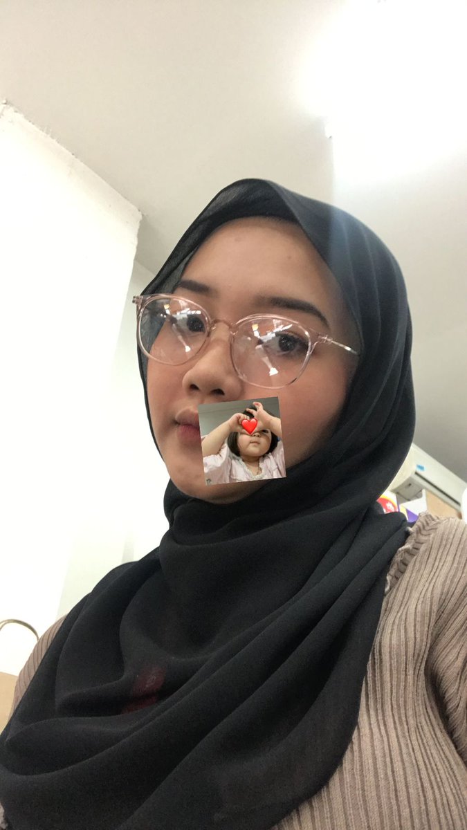 ughtylari's tweet photo. capek https://t.co/VBoTwvuddJ