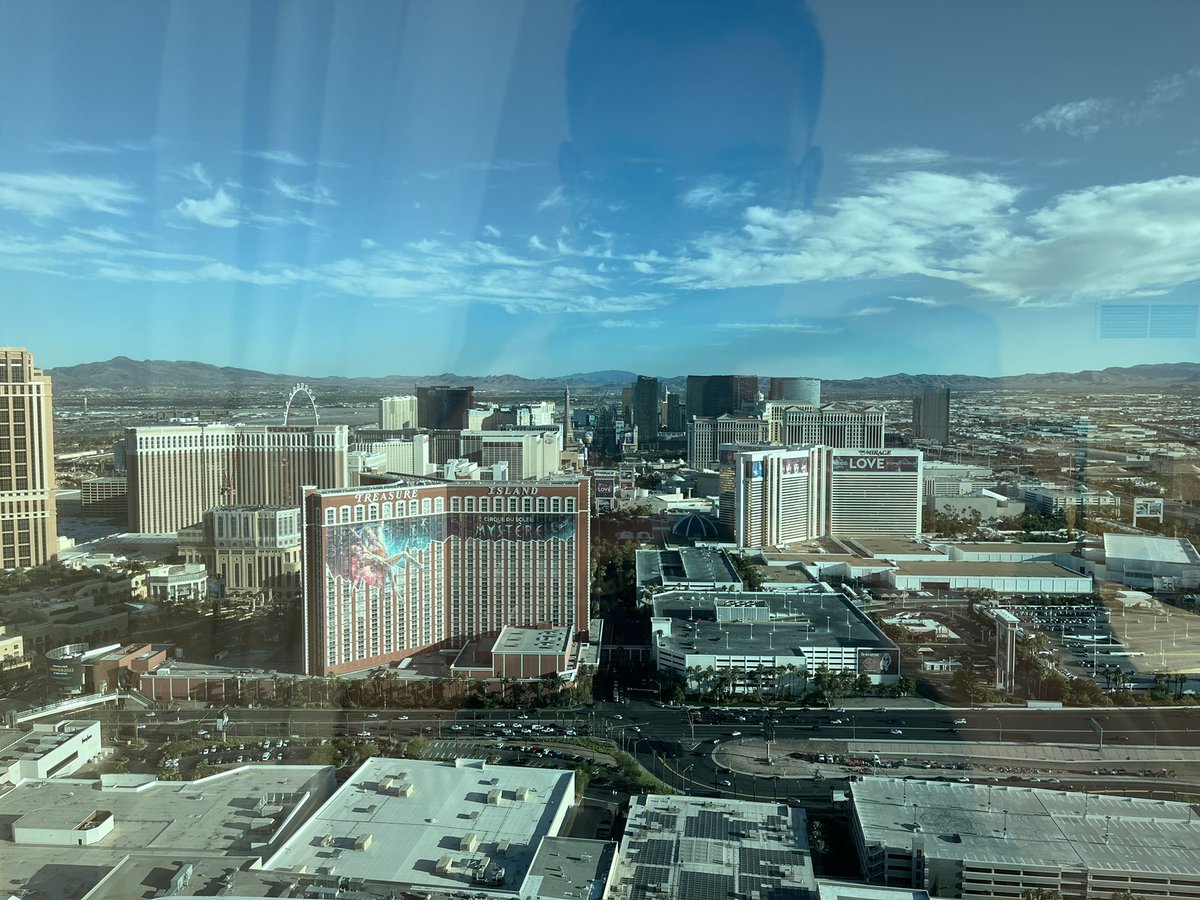 crazy_bozz13's tweet photo. In Vegas babyyyy https://t.co/EOPFdJZb2K