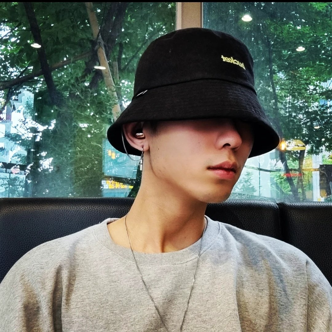 Lim_STUDI0's tweet photo. 트위터판 너무 어렵다. 트친도 모르겠고 섹트는 더모르겠고! 오프마렵네

#섹트 #트친 #오프 #ᄌᄀ만남 https://t.co/OGJhXQwzxV