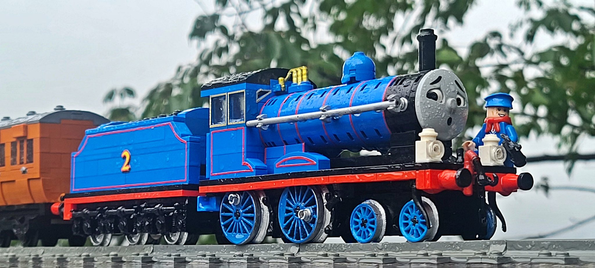 Forbindelse cylinder muskel Branchline Yang on Twitter: "LEGO Edward The Blue Engine This is my first  build using L-wheels! I decided that M-wheels didn't suit him well, and  revised his times numerous times for the