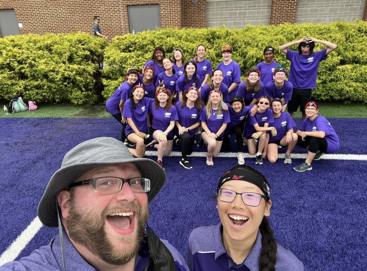 JMUColorguard's tweet photo. JMU SBC 2022:  The Stranger Spinners!
#jmusbc #jmusbc2022

📷: Jessica Chou &amp; Robert Custer https://t.co/AZfUKFWvqS
