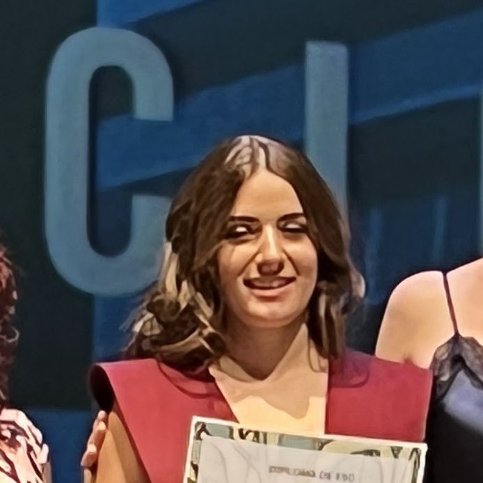 Lamento profundamente el fallecimiento de la alumna Cristina Soto, del IES Eduardo Linares Lumeras. Una noticia desgarradora. En nombre de toda la comunidad educativa quiero transmitir el más sentido pésame a su familia, compañeros, profesores y a todos quienes la querían. DEP