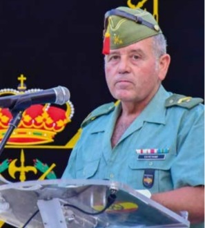 PlataformaMill1's tweet image. #UnTalDiaComoHoy de 1984, ingresaba en el #CIR (Centro de Instrucción de Reclutas) de #Camposoto en San Fernando (#Cadiz), un joven CAYETANO, para realizar el #ServicioMilitar obligatorio, donde al finalizar, su destino sería #Ceuta. Cayetano afrontaba con ilusión éste.... Sigue