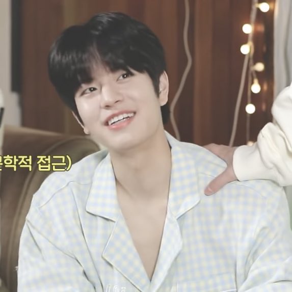 skzsmiley's tweet photo. #김승민 https://t.co/Dz5dCD91Z8