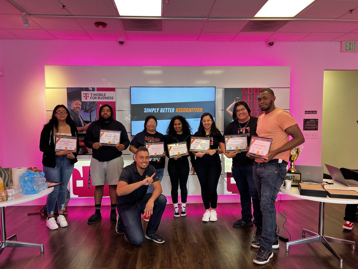 DarianWV's tweet photo. June was a hell of a month! CC finished 189 nationally 💪🏽 took the time today to celebrate and align for July! https://t.co/ntd0LO9PFK