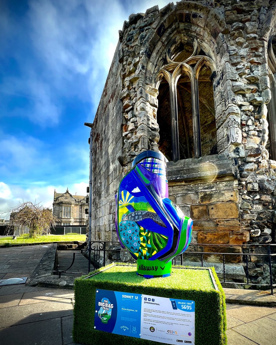 ‘Sonnet 12’ by Anna Easton (aged 14) is named after Shakespeare’s poem about time and art, and is just one of the 10 bag sculptures you can find on #TheBigBagTrail. 

#theHomeofGolf #StAndrews #publicart #150thOpen