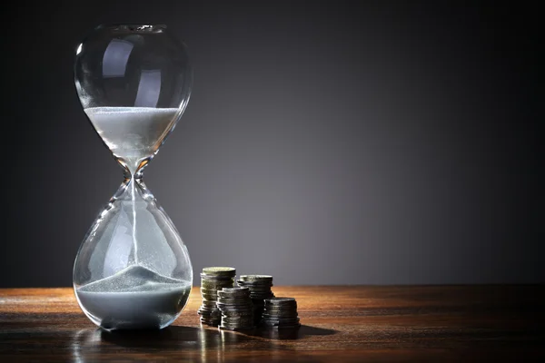 KashKysh's tweet photo. Comment rester à l'affût des tendances du marché en moins de 30 minutes par jour ? [THREAD] 🧵

Le Bear Market est le moment parfait pour profiter de la vie, optimisons donc notre temps ! ⏰

Quelques outils indispensables 👇 https://t.co/0RacNSk0Ak