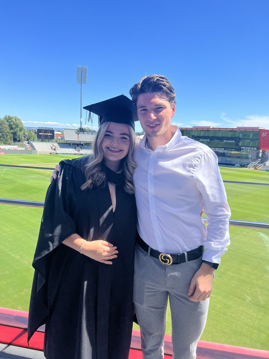 MillieWallerr's tweet image. What a day. Graduation 2022 #ClassOfUA92 @UA92MCR 🎓