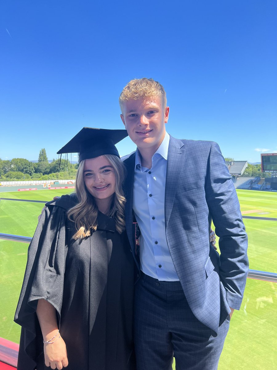 MillieWallerr's tweet image. What a day. Graduation 2022 #ClassOfUA92 @UA92MCR 🎓