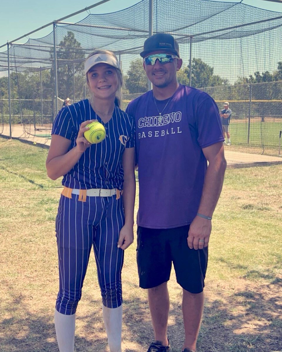 g1impact1's tweet photo. Dinger Alert!!! G1 Impact 18u took the W today for first bracket and Shea Laskoskie went yard ๐ฃ at the Ultimate College Exposure Showcase! #dfwfastpitchsoftball #usssatexas #ultimatecollegeexposure https://t.co/GEyqvSPvx1