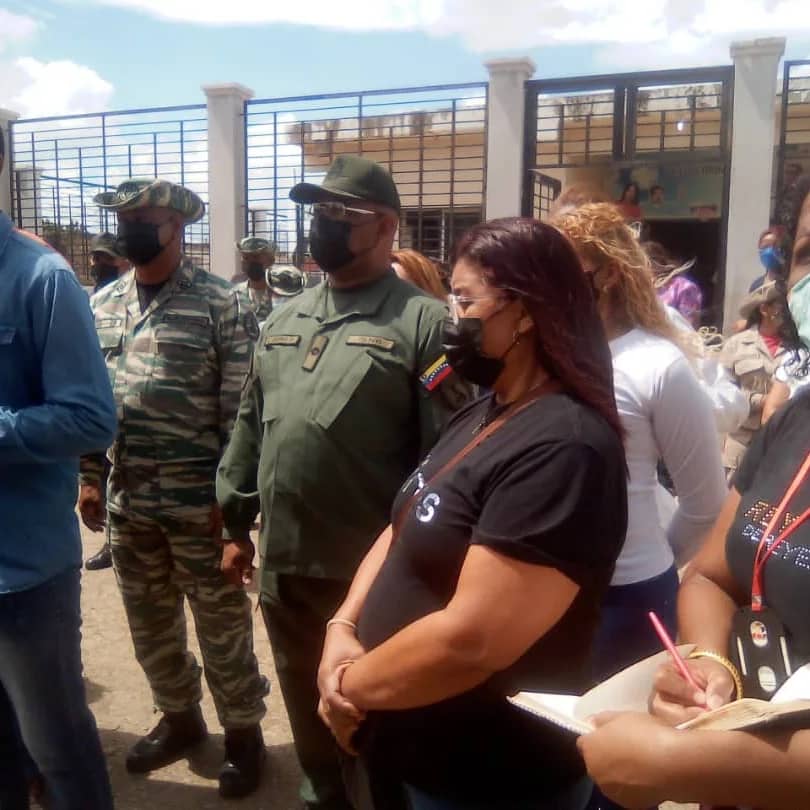 #10Julio || Nuestro equipo de trabajo Inces se suma a la tarea de las #BricomilesSalud, con el propósito de coadyuvar en la recuperación de espacios sanitarios como ambulatorios, CDI y otros centros de atención primaria, esenciales para  garantizar un servicio de salud óptimo