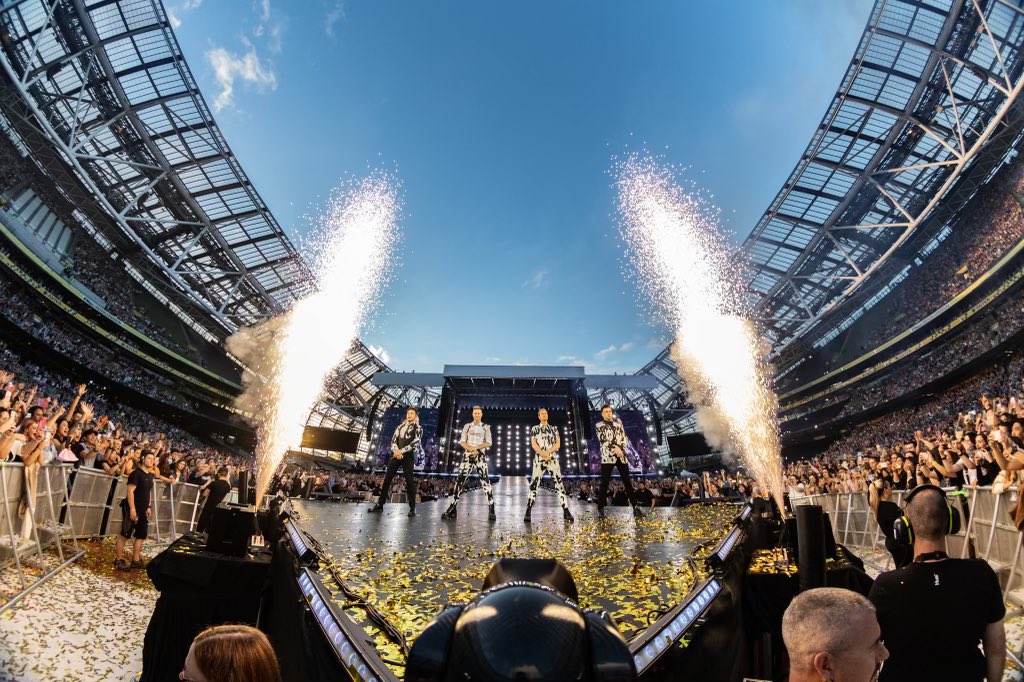 westlifemusic's tweet photo. AVIVA STADIUM NIGHT 2!! 🇮🇪What a crowd! We had so much fun partying with each and every one of you! 🎶🎶 https://t.co/xyR7qiEXWj