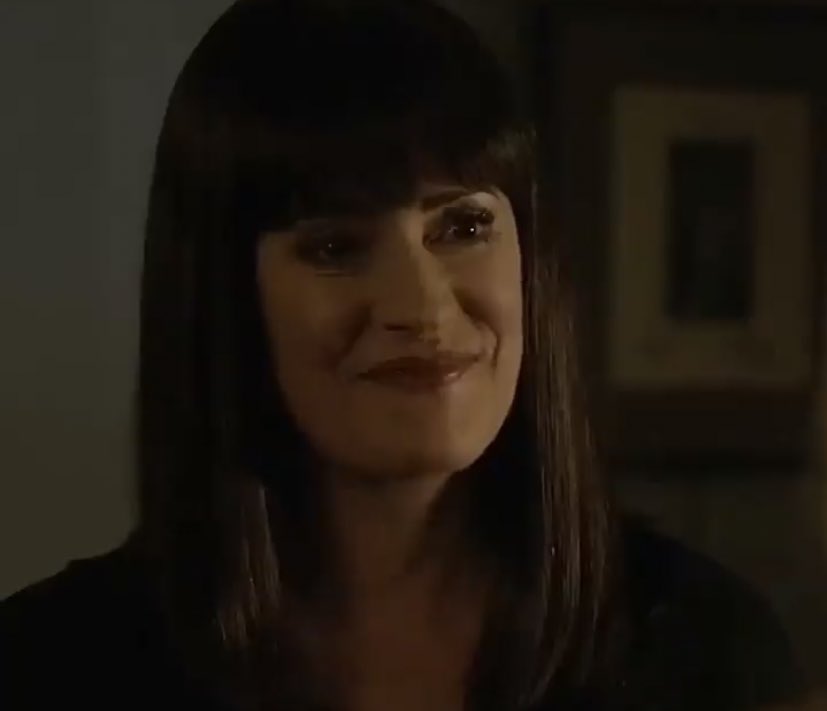 GIRLIES STAND UP WE KNOW UR GAY