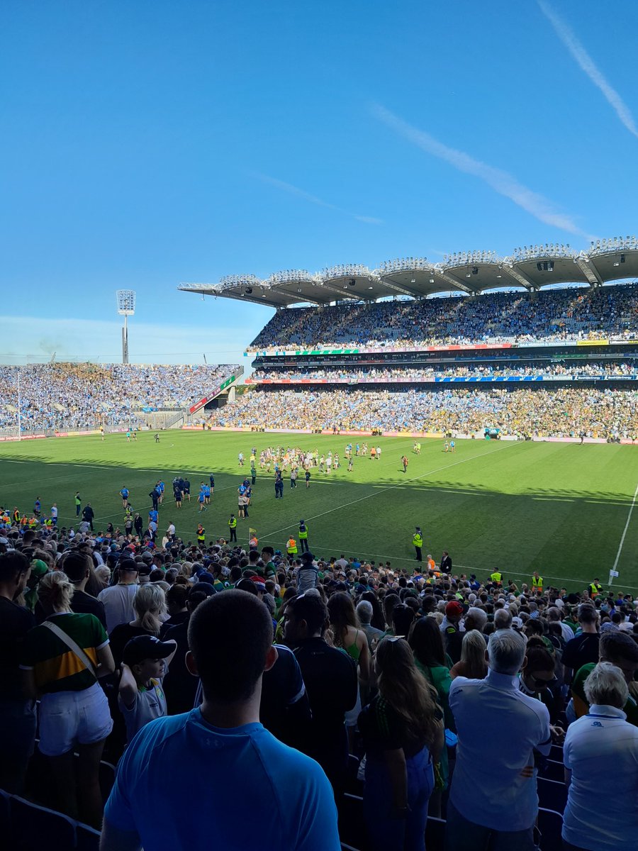 BarryJohng's tweet photo. Can't beat being there! https://t.co/0rmPbXyGZW