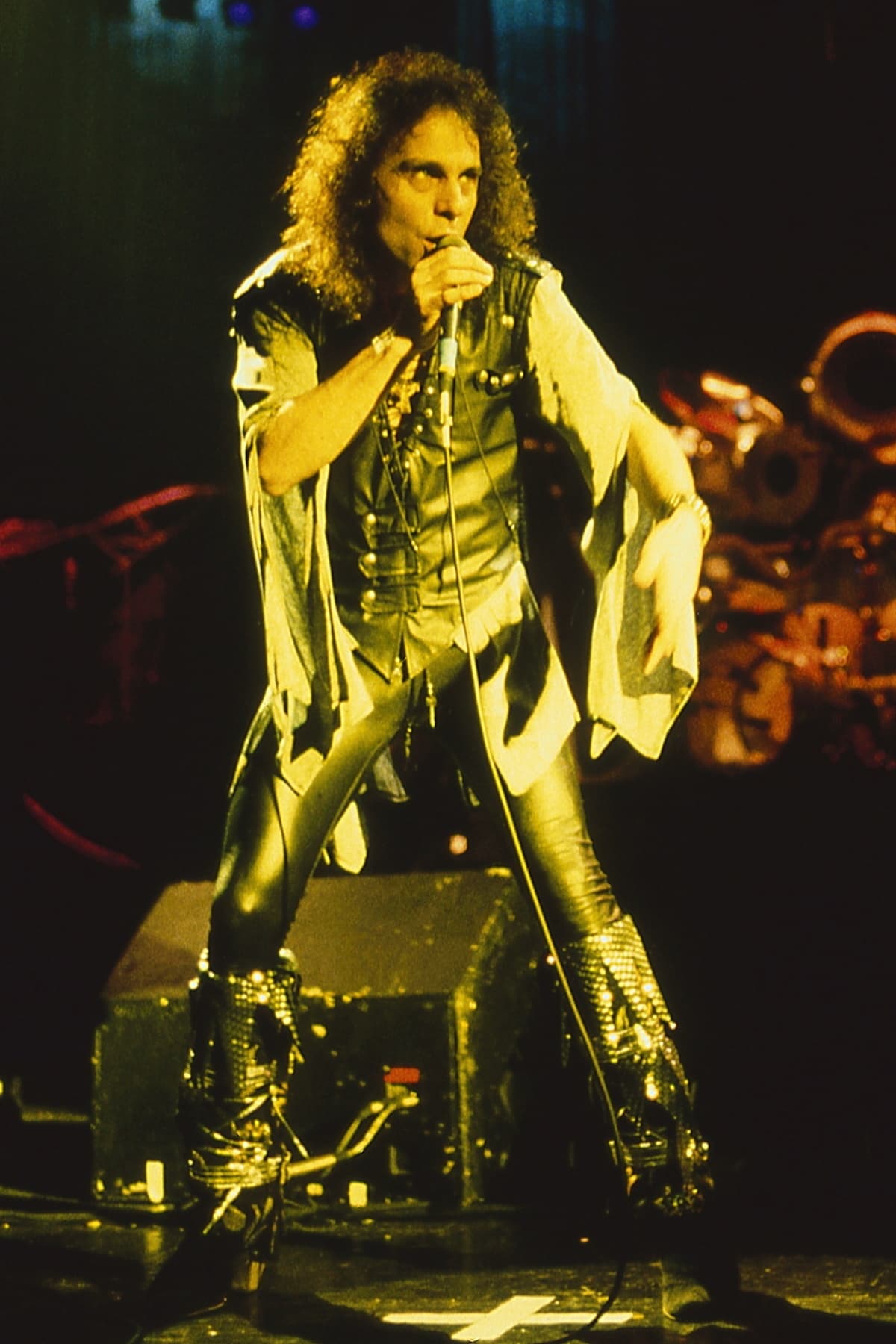 Happy Birthday Ronnie James Dio 

R.I.P (1942-2010)

Black Sabbath    