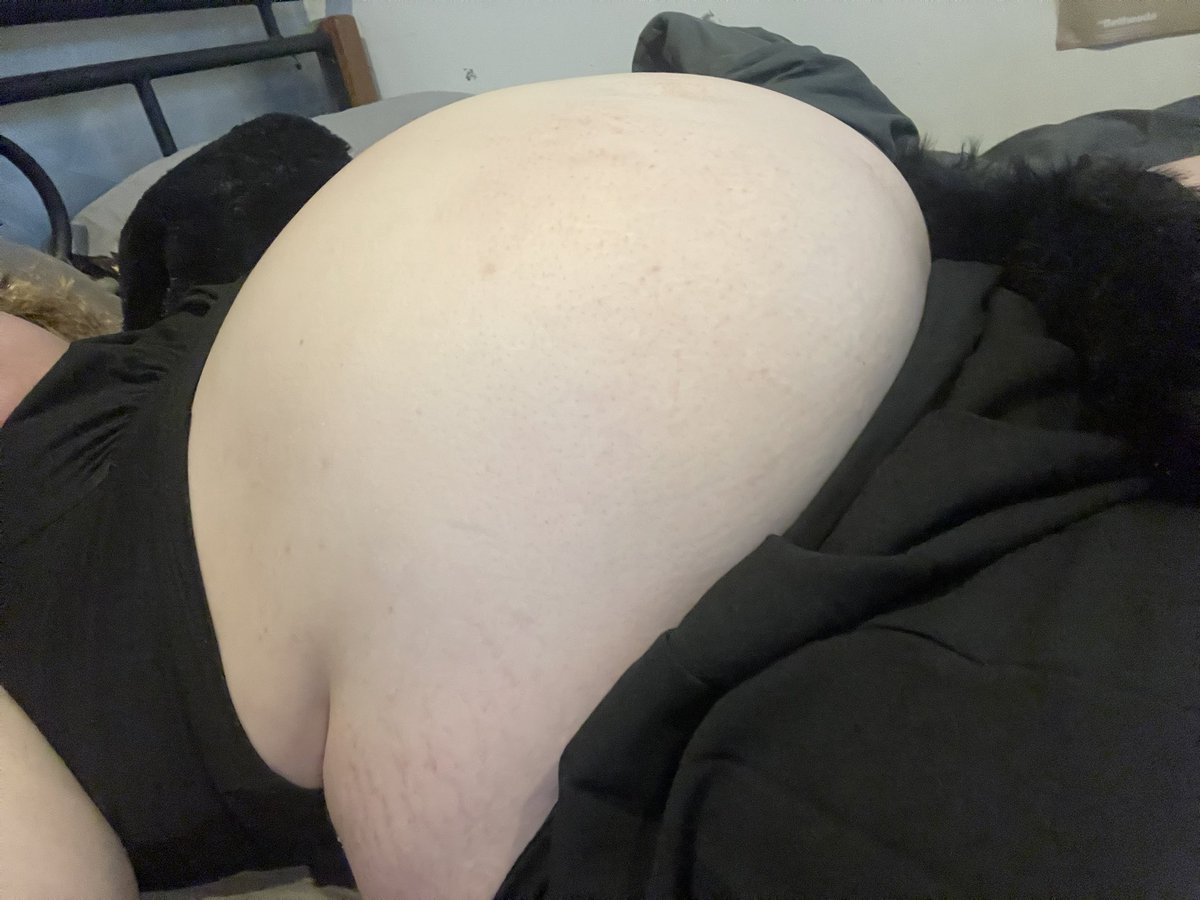 Nekoloon's tweet photo. Kitty became a huuge helium balloon for you~ and also drank a bottle of fizzy so I’m all bubbly and tight for you 🥺👉👈 can kitty have belly rubs..? https://t.co/zqeFB9MMf6
