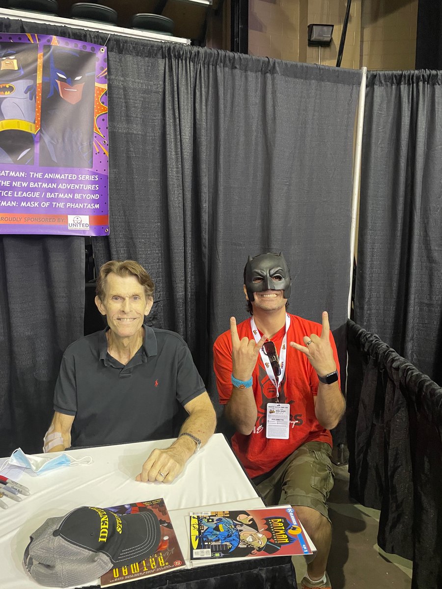 Joe_Kach's tweet photo. Bucket list moment, folks! #betheknight #GACC https://t.co/BnkFjNbzVT