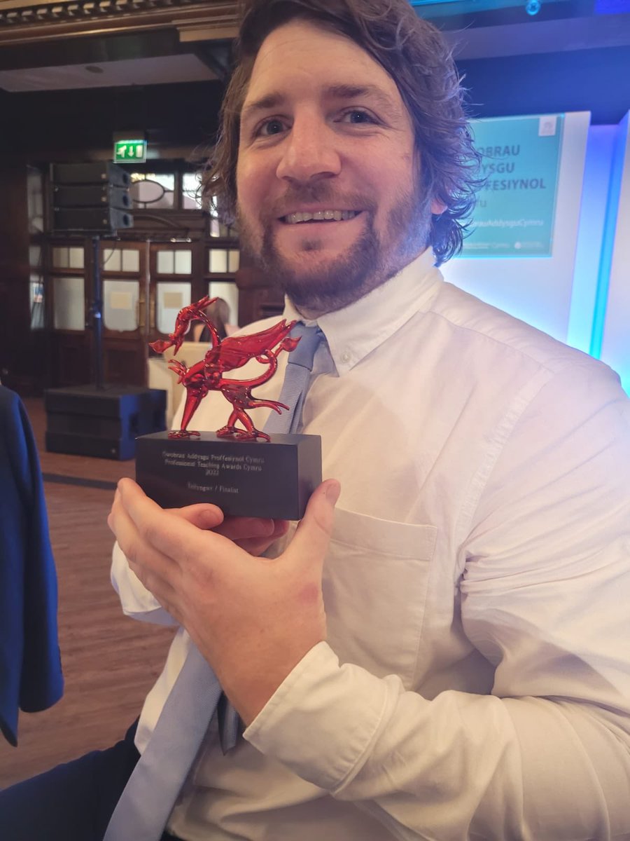 Congratulations Mr Arthur, finalist for WG Primary School Teacher of the Year. We are all incredibly proud of you and so happy that you are part of Team Llanharan Primary!