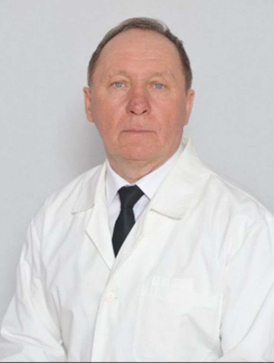 micaelaanna07's tweet photo. Viktor Pavlenko, primario del reparto di chirurgia dell'ospedale di #Yelets , #Russia,è stato costretto a dimettersi per aver screditato le forze armate; è stato interrogato fino a quando non ha confessato di aver urlato: “Gloria all’🇺🇦”. Ora è in attesa di processo.Fonte SOTA https://t.co/1pxWGWwfhJ