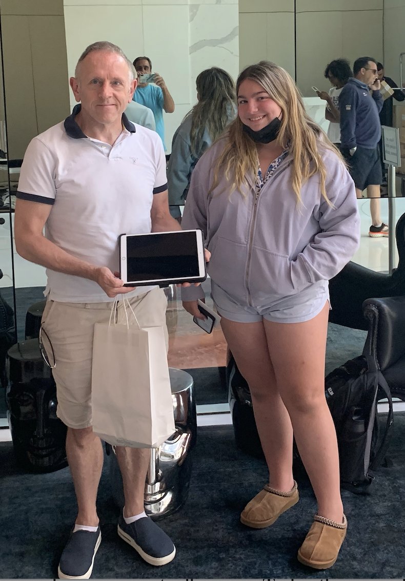 DaisyCHampton's tweet photo. Thank you, John, for dropping by to donate a used IPad to help bridge the digital divide. We are so grateful to you, and can't wait to pass it along to a student who needs it for school! #KidsNeedConnection #TechEquity #EducationalEquity https://t.co/7ZSnaNX3YG
