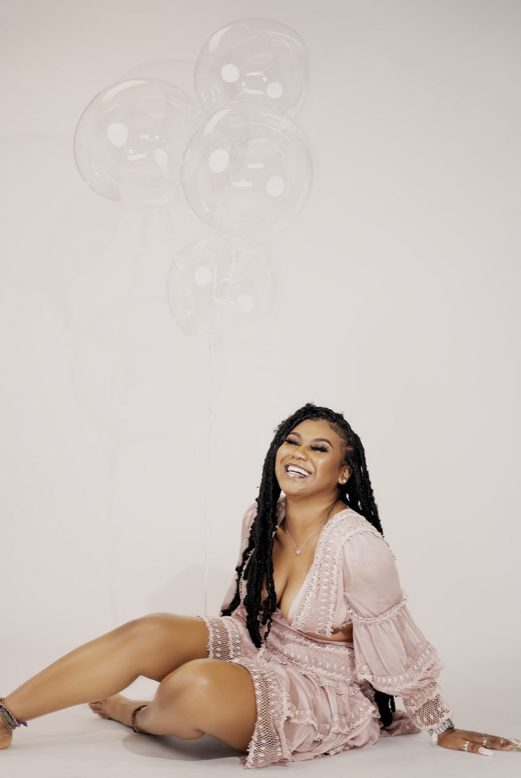 itsariieeee's tweet photo. cheers to 22 🥂✨ https://t.co/1TeMaHnCI5