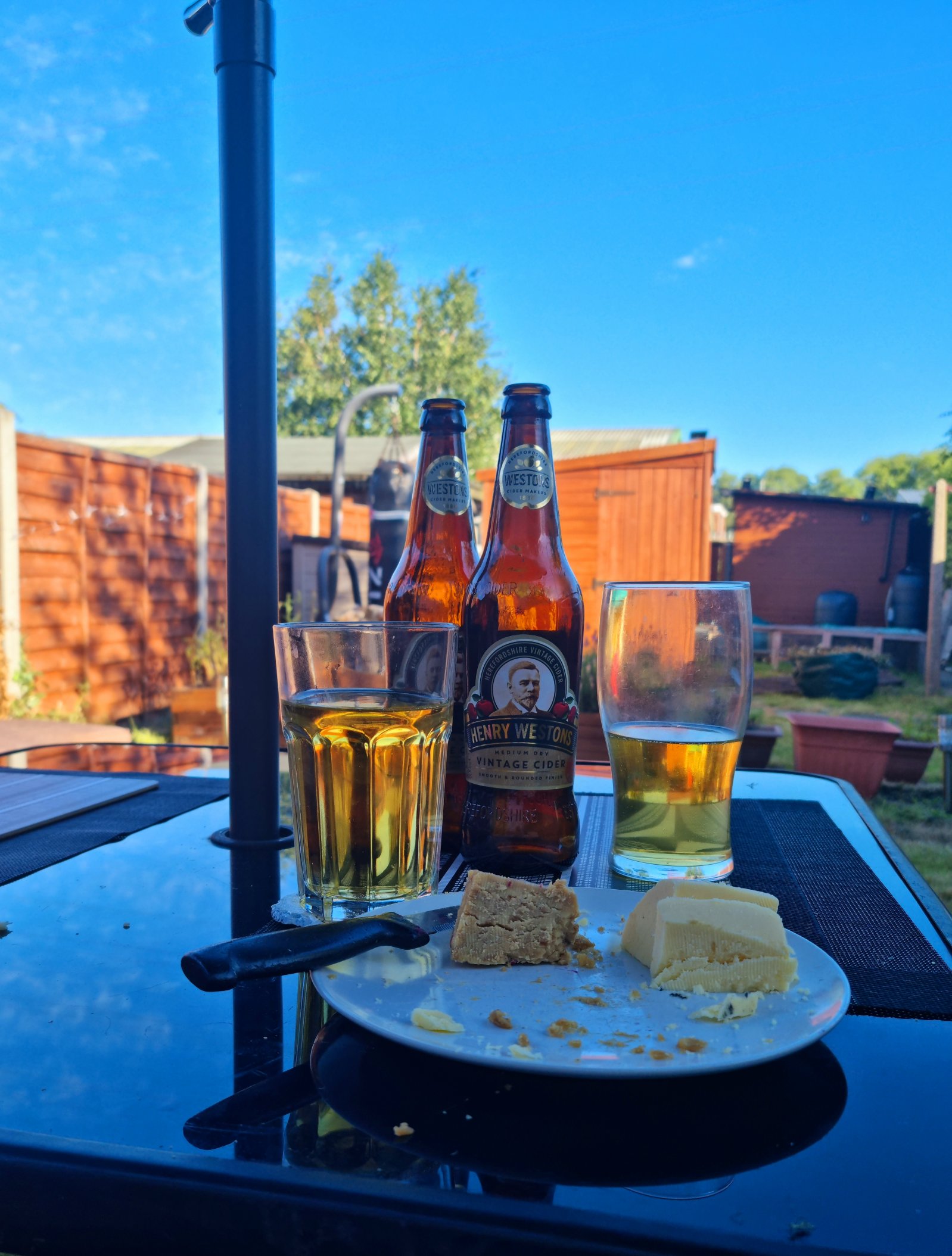 Scott Ottaway on Twitter "It's a cider & cheese in the garden sort of