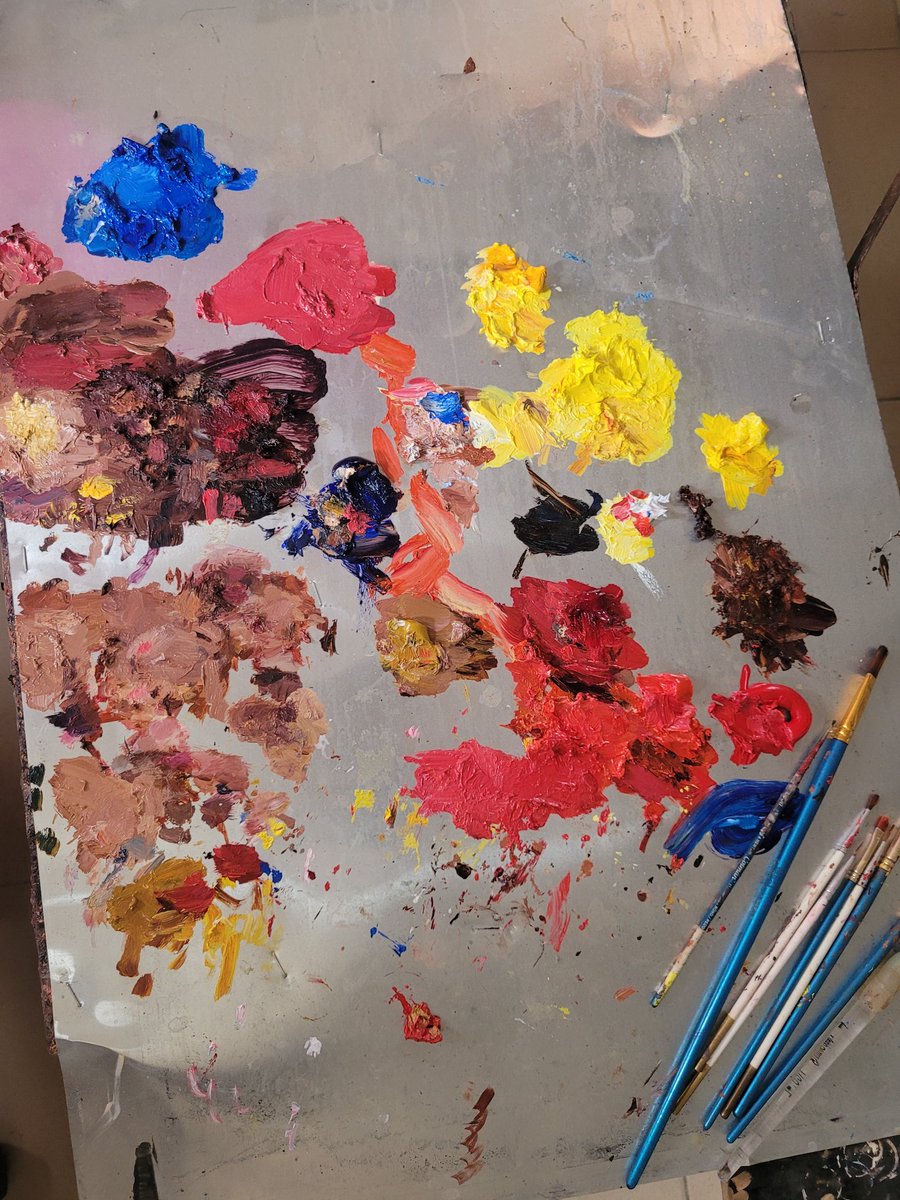 SilasOnoja's tweet photo. The pallet       and          The painting https://t.co/Xdcy9KhVhY