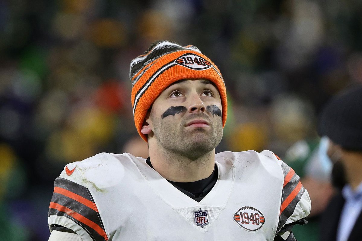 UdonizHaslem's tweet photo. Baker Mayfield has reported to team facilities. A crowded QB room almost guarantees that a current QB on the roster will be moved before the trade deadline. https://t.co/ogwpJPmjCk